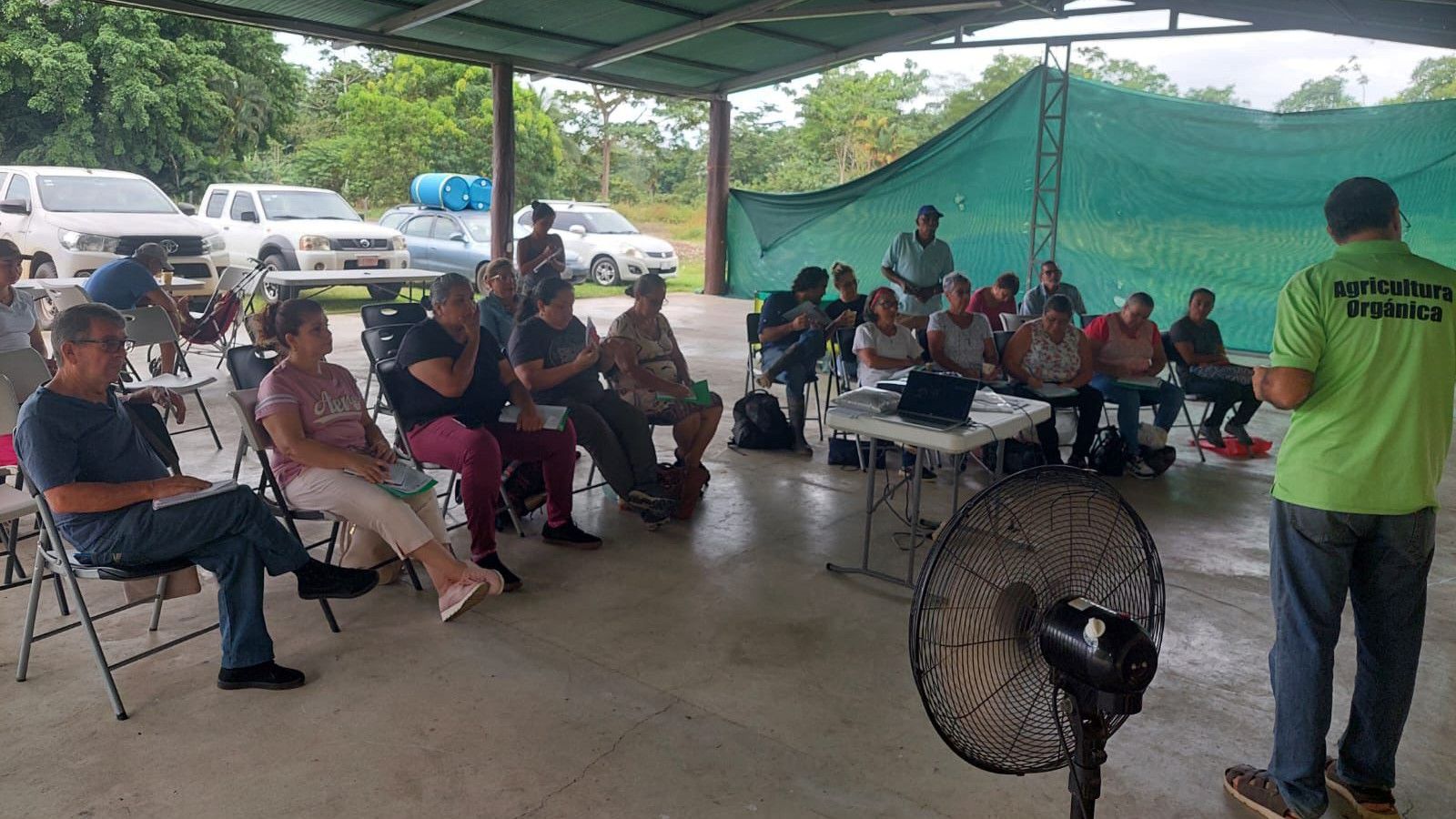 Capacitación sobre bio insumos en Horquetas de Sarapiquí